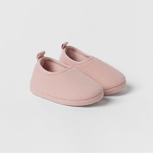 ZARA BABY/ MONOCHROME SLIPPERS - Picture 3 of 10